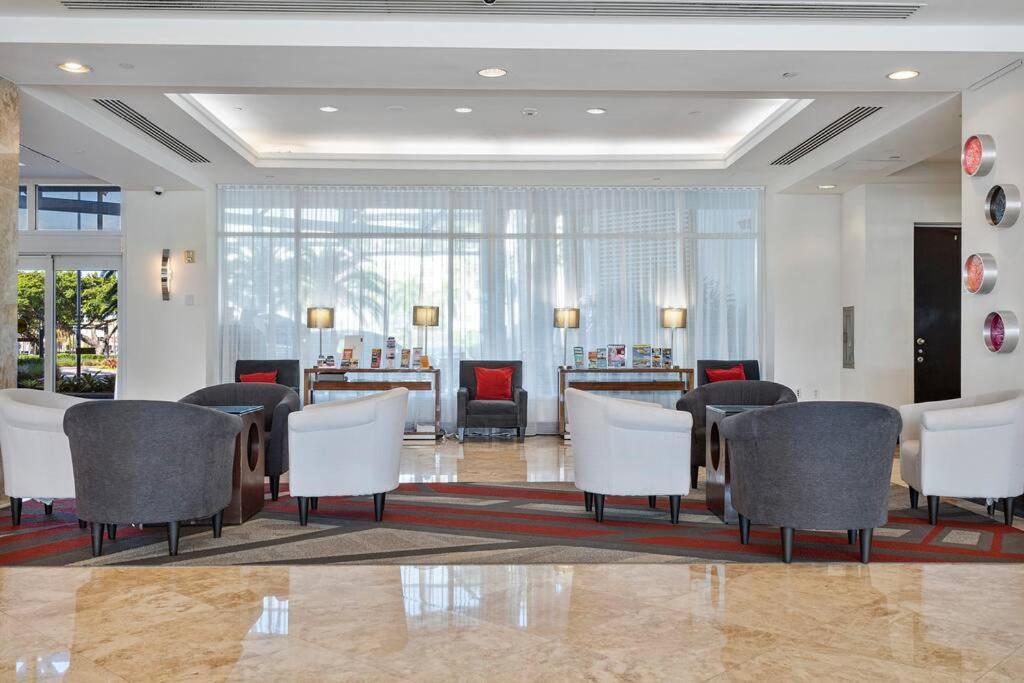 Avi Lux Stay Fort Lauderdale Exterior photo